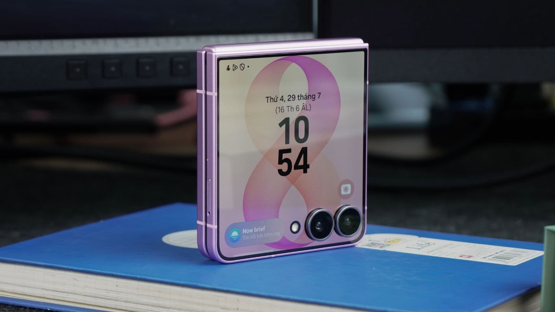 Z Flip 8 Trả Góp 0% Tại SamCenter: Điều Kiện, Ưu Đãi Và Giá Bán Mới Nhất