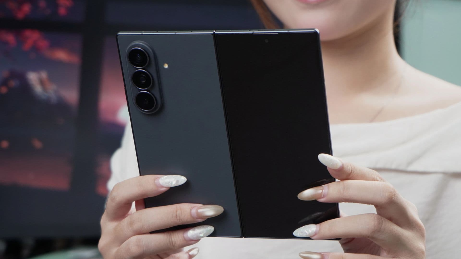 Review Z Fold 8 Ultra: Đánh Giá Chi Tiết Và Có Nên Mua Không