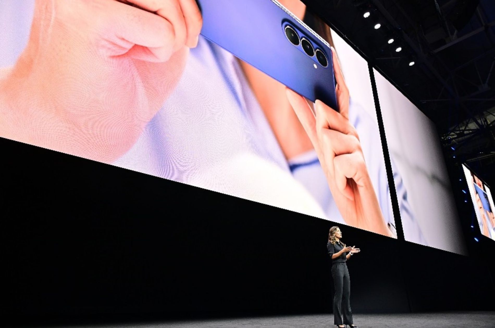 Hình ảnh cho danh mục Z Fold 7 khi nào ra mắt? Sự kiện Galaxy Unpacked 2025 vừa diễn ra có gì?
