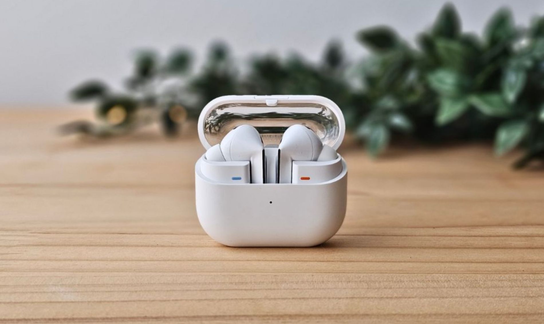 Hình ảnh cho danh mục Top 8 tính năng ẩn trên Galaxy Buds siêu tiện dụng mà ít ai biết